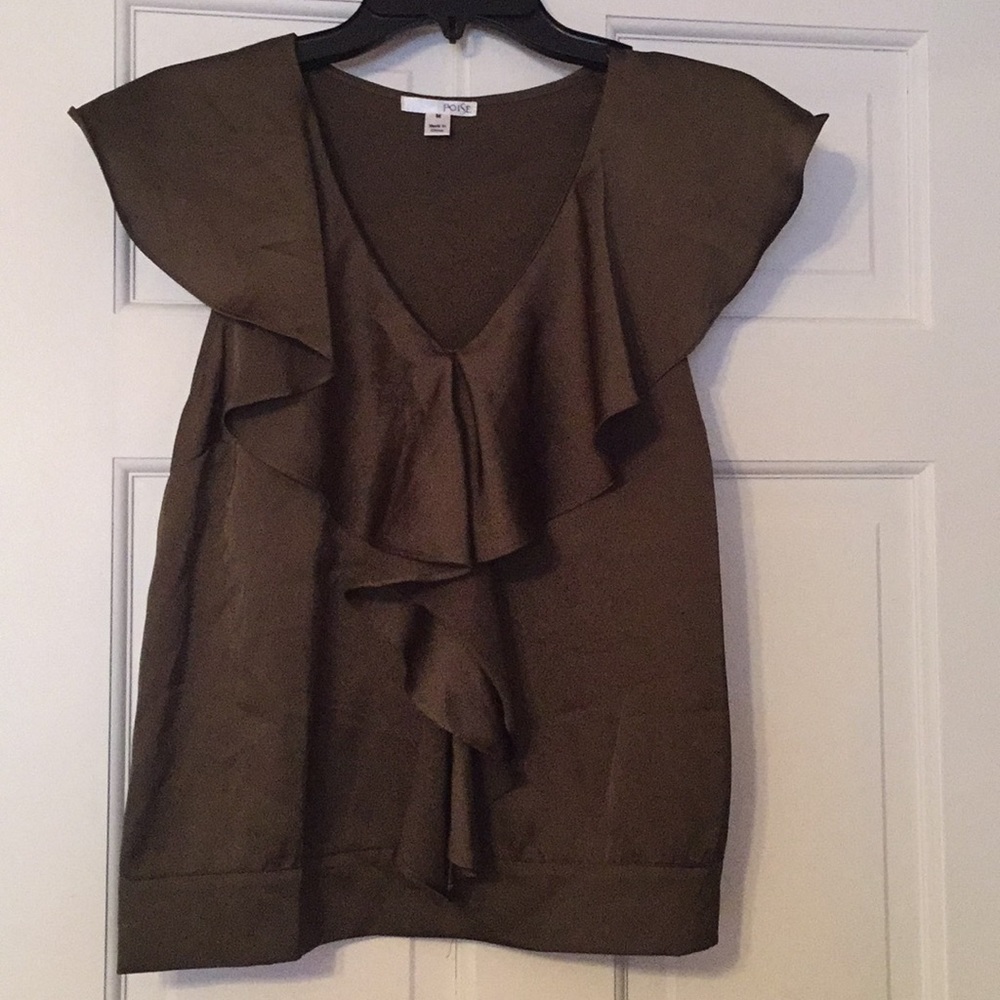 Poise Sleeveless Blouse
